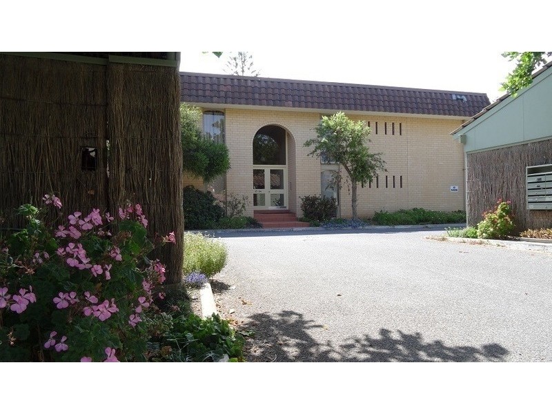 24/70 Military Road, Tennyson SA 5022