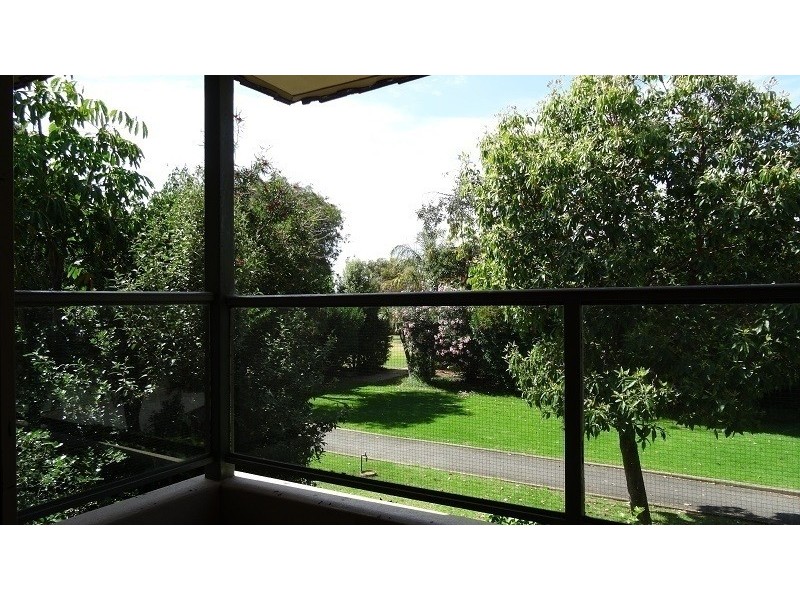 24/70 Military Road, Tennyson SA 5022