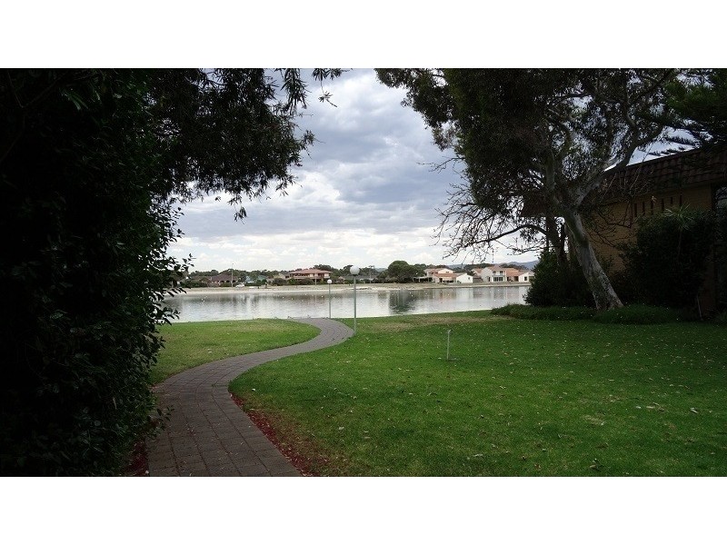 24/70 Military Road, Tennyson SA 5022