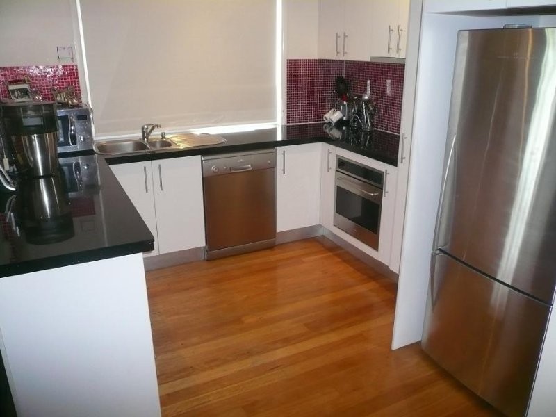 4/21 Hazelwood Street, Highgate Hill QLD 4101