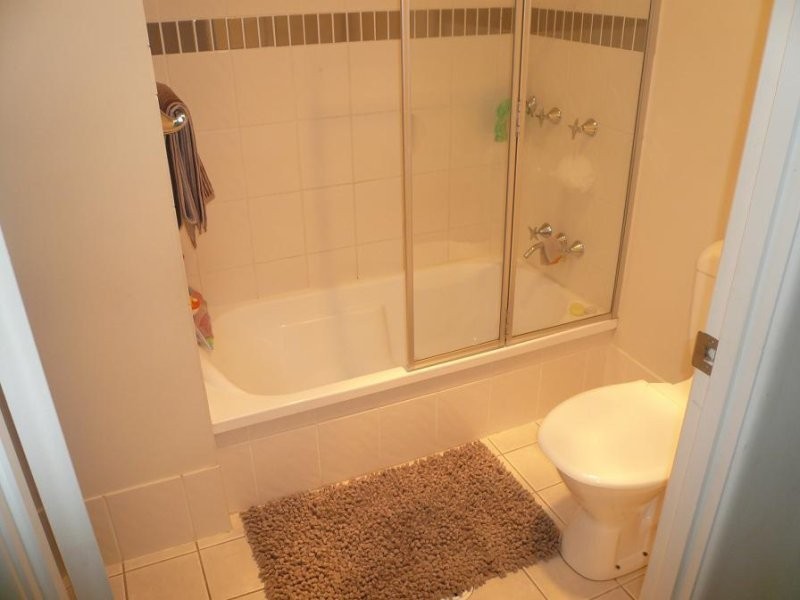 4/21 Hazelwood Street, Highgate Hill QLD 4101