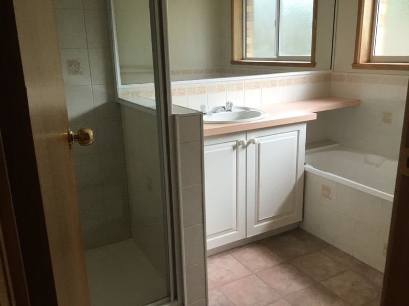 2/6A Willowbend Road, Kingston TAS 7050