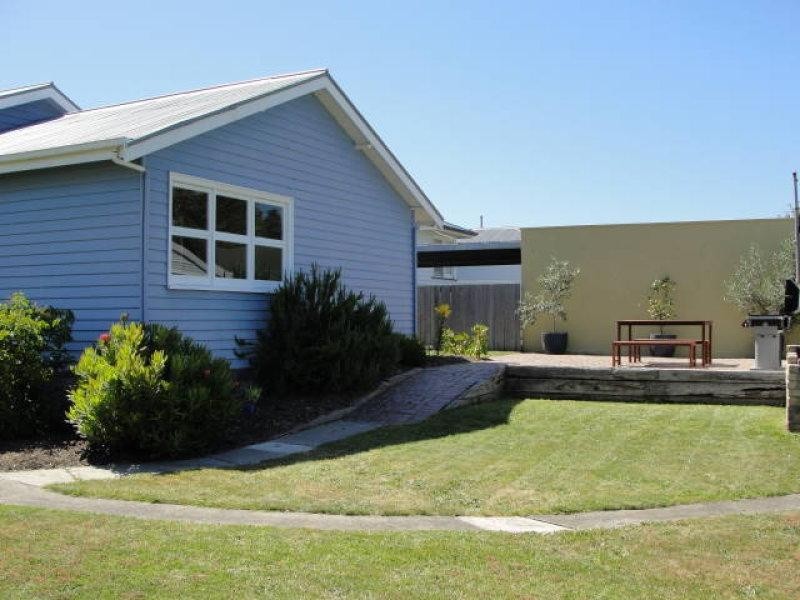 12 Lucas Street, Howrah TAS 7018