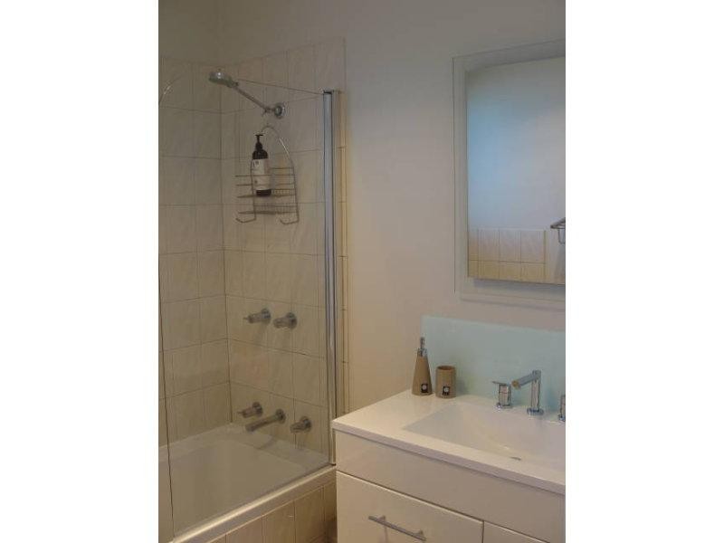 12 Lucas Street, Howrah TAS 7018