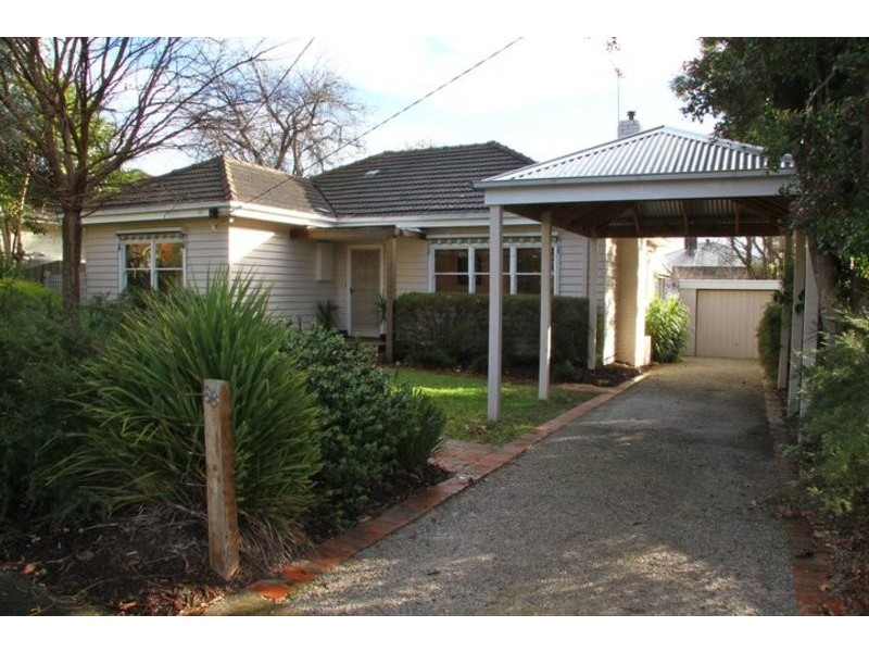 68 Pakenham Street, Blackburn VIC 3130