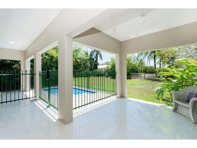 31 Endeavour Street, Port Douglas QLD 4877