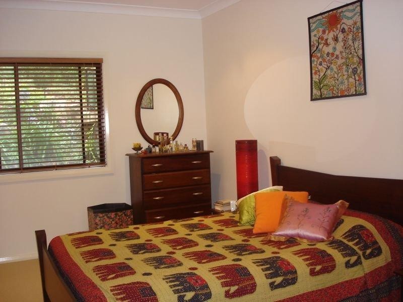 4 Bellevue Cres, North Avoca NSW 2260