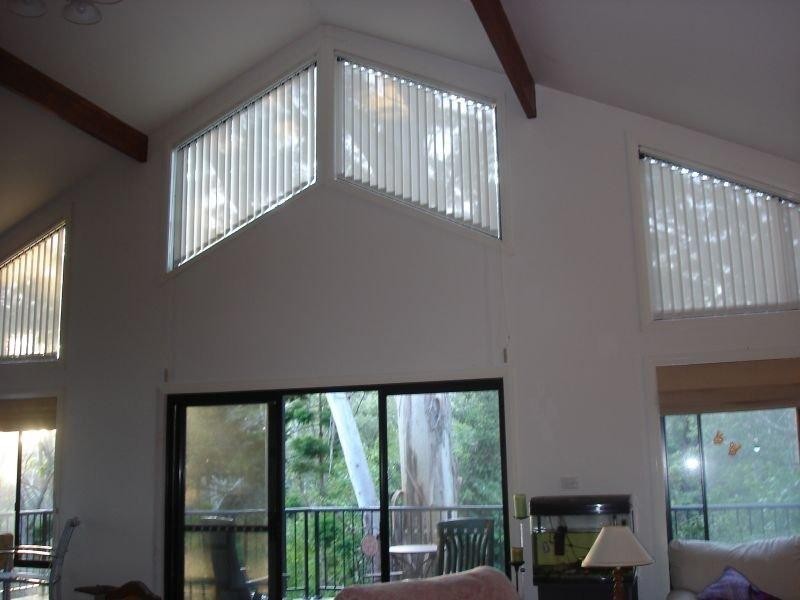 4 Bellevue Cres, North Avoca NSW 2260