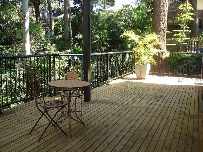 4 Bellevue Cres, North Avoca NSW 2260