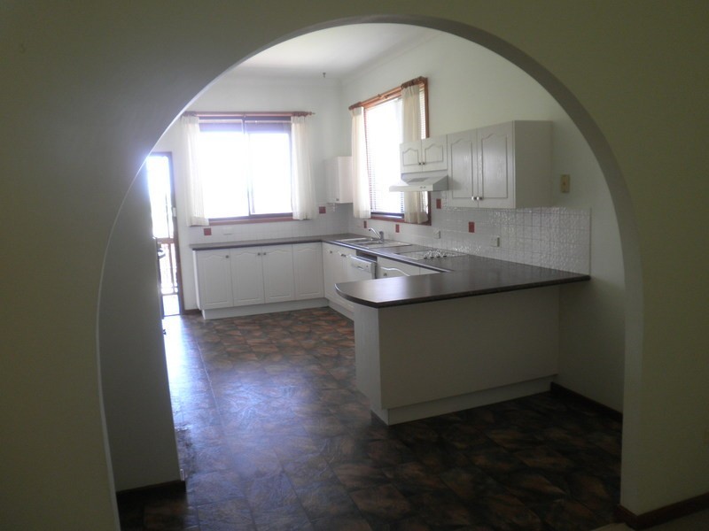 3 Barralong St, Belmont North NSW 2280