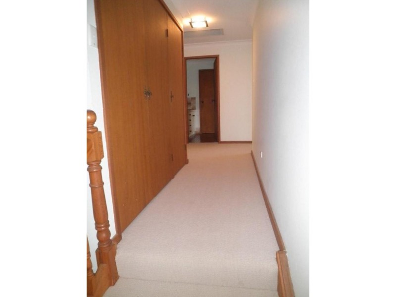 3 Barralong St, Belmont North NSW 2280