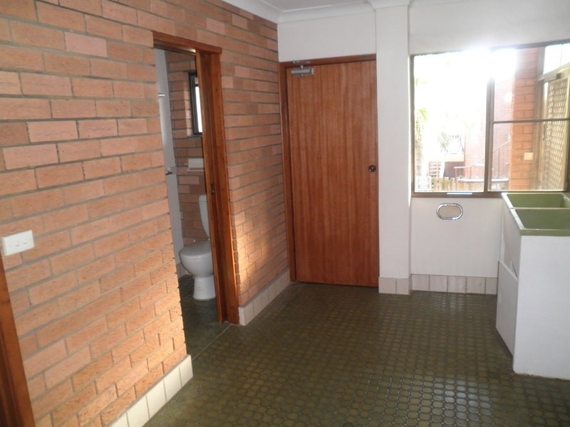 3 Barralong St, Belmont North NSW 2280