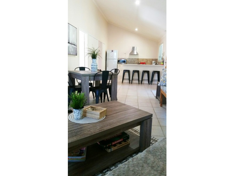 Coochiemudlo Island QLD 4184