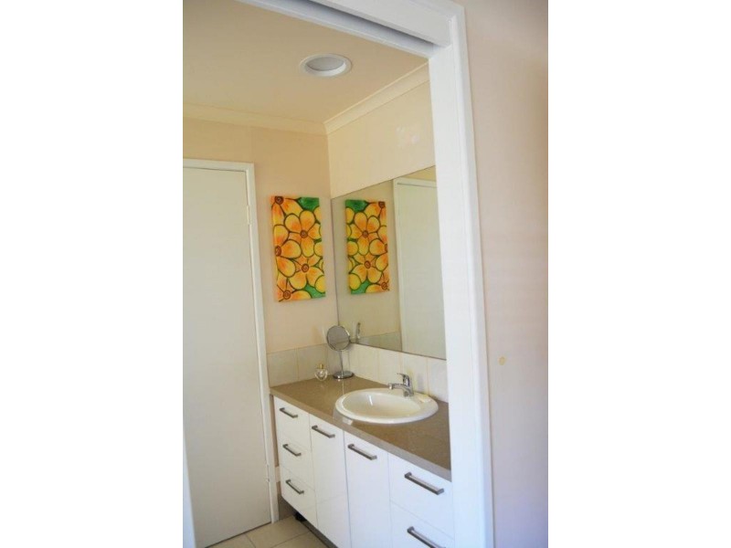 Coochiemudlo Island QLD 4184