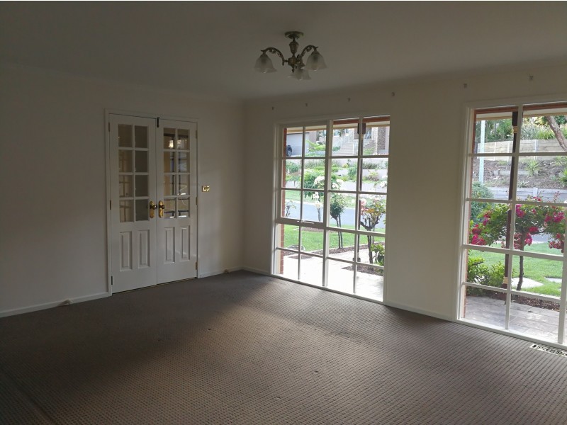 2 Liberty Court, St Helena VIC 3088