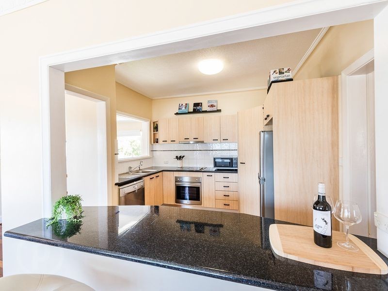 34 Gatling Road, Cannon Hill QLD 4170