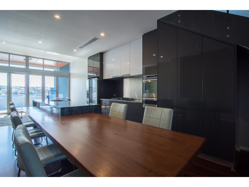 8A Southampton Lane, Mindarie WA 6030