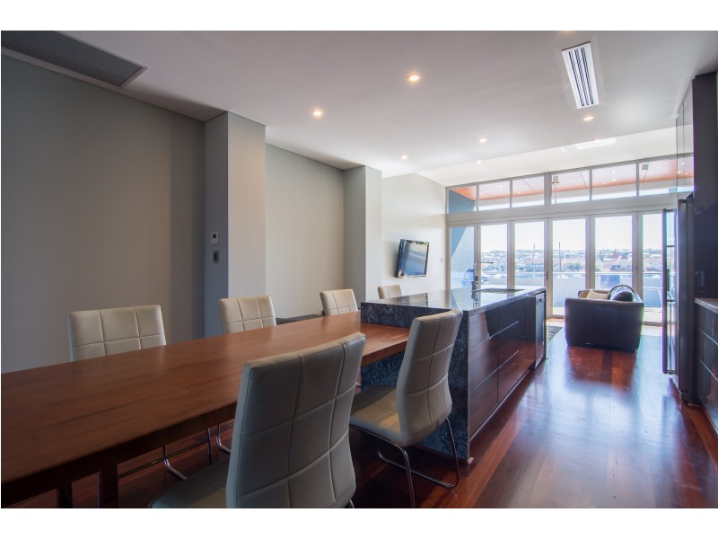 8A Southampton Lane, Mindarie WA 6030