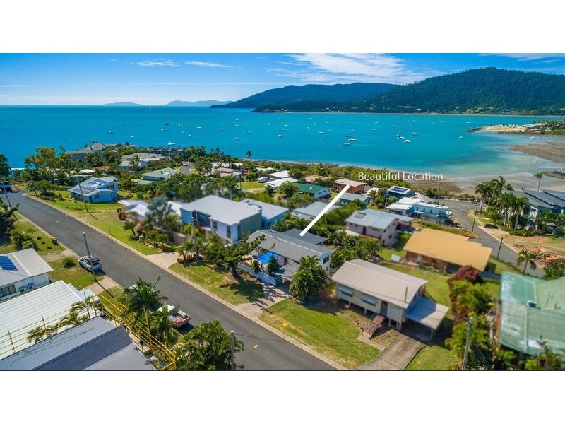 9 Summit Avenue, Airlie Beach QLD 4802