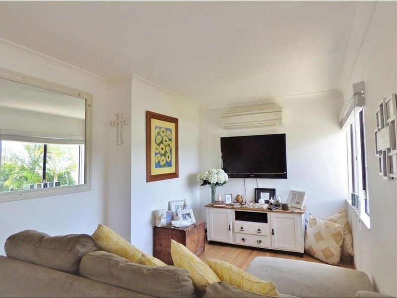 9 Summit Avenue, Airlie Beach QLD 4802