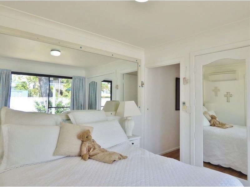 9 Summit Avenue, Airlie Beach QLD 4802
