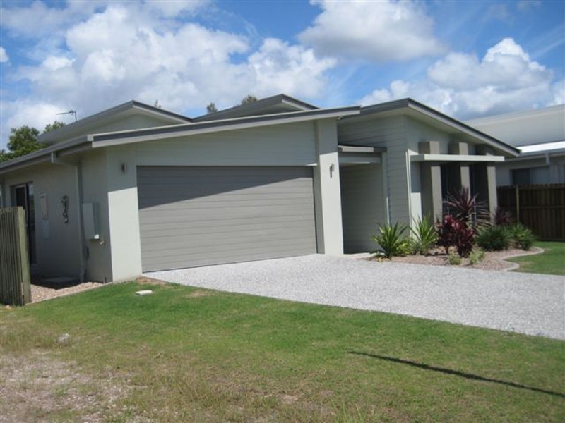 15 Casuarina Way, Helensvale QLD 4212