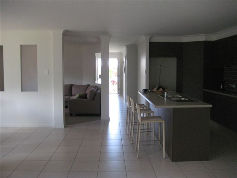 15 Casuarina Way, Helensvale QLD 4212