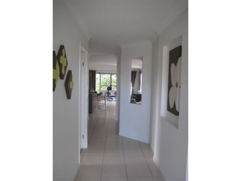 15 Casuarina Way, Helensvale QLD 4212