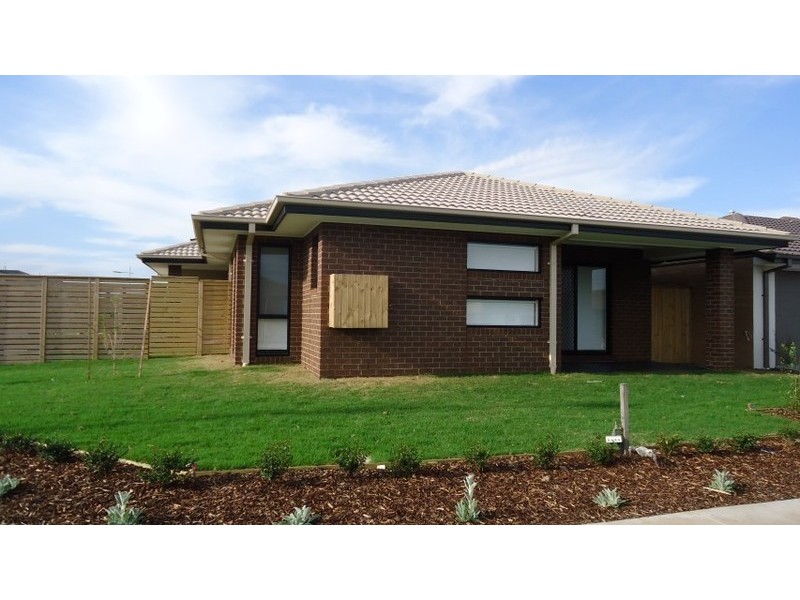 68 Grassbird Drive, Point Cook VIC 3030