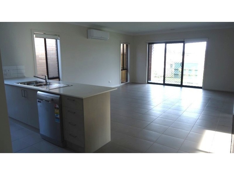 68 Grassbird Drive, Point Cook VIC 3030