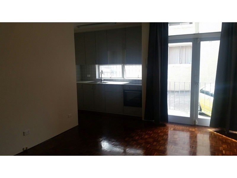 2/15 Macquarie Terrace, Balmain NSW 2041