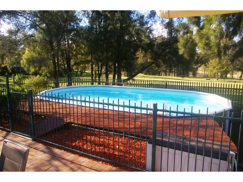 11 Threlkeld Drive, Cattai NSW 2756