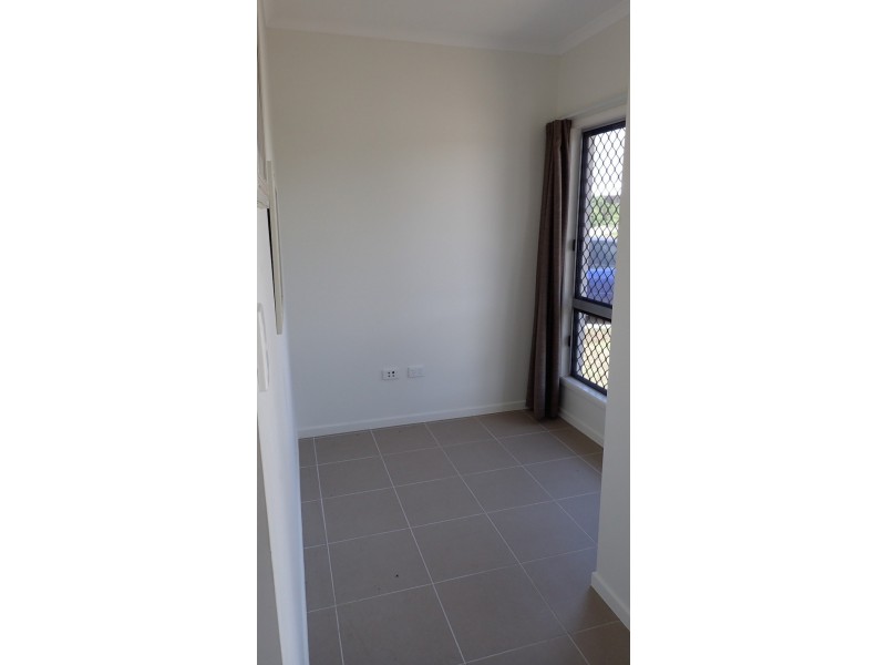 10 Friday Avenue, Burdell QLD 4818