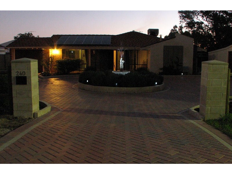 240 Sultana Road East, Forrestfield WA 6058