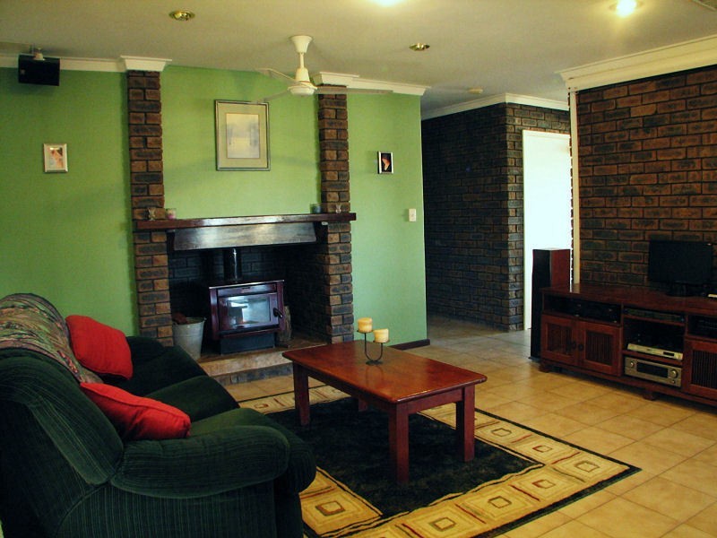 240 Sultana Road East, Forrestfield WA 6058