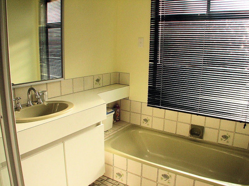 240 Sultana Road East, Forrestfield WA 6058