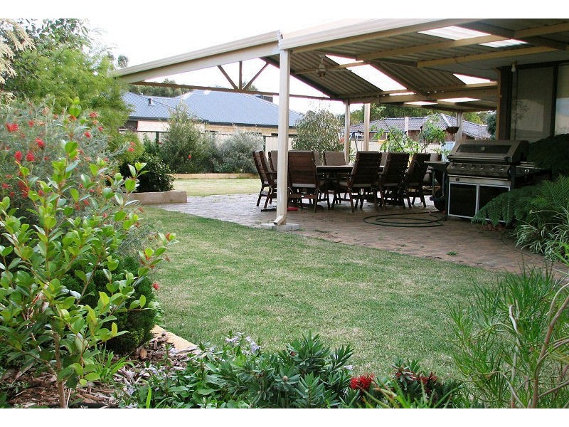 240 Sultana Road East, Forrestfield WA 6058