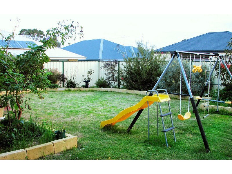 240 Sultana Road East, Forrestfield WA 6058