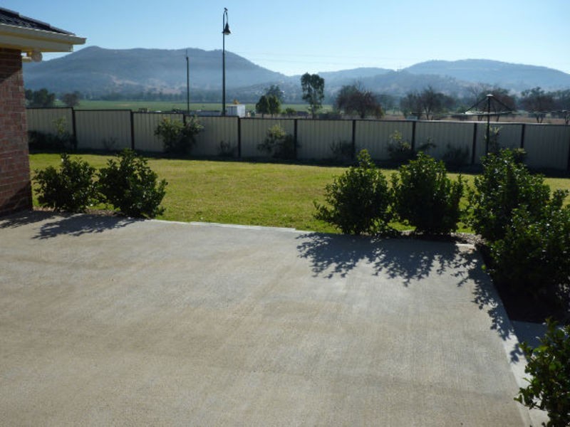 10 Rosella Avenue, Calala NSW 2340