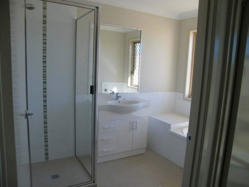 14 Lucy Court, Mirani QLD 4754