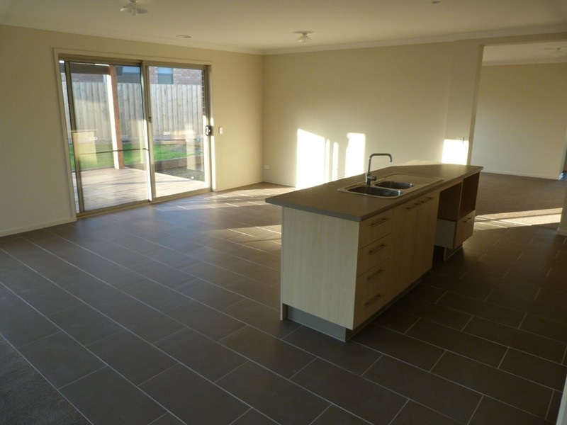 17 Dalkeith Crescent, Ocean Grove VIC 3226