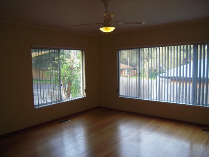 34 Glencairn Avenue, Ringwood VIC 3134