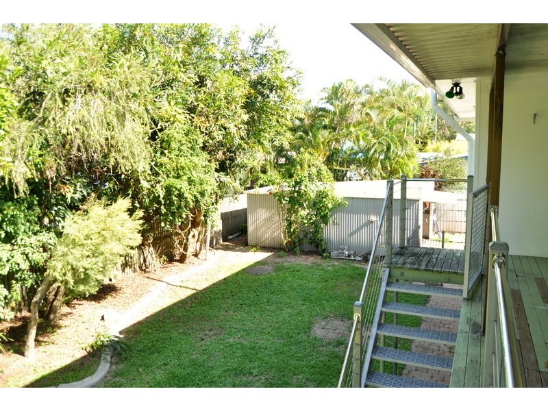 1 Upton Avenue, Andergrove QLD 4740