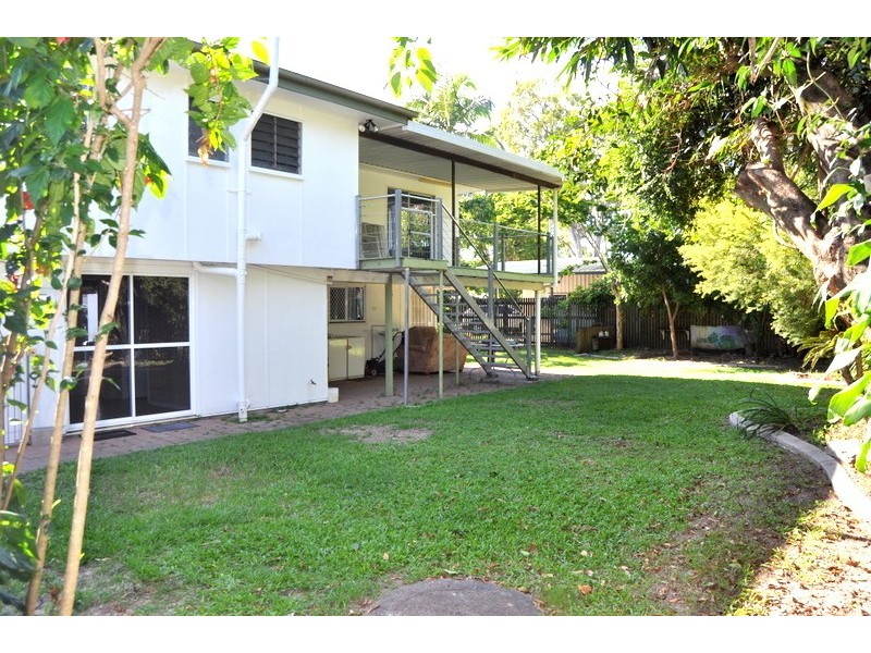 1 Upton Avenue, Andergrove QLD 4740