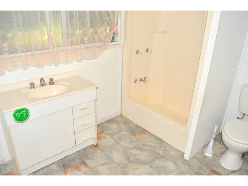 1 Upton Avenue, Andergrove QLD 4740