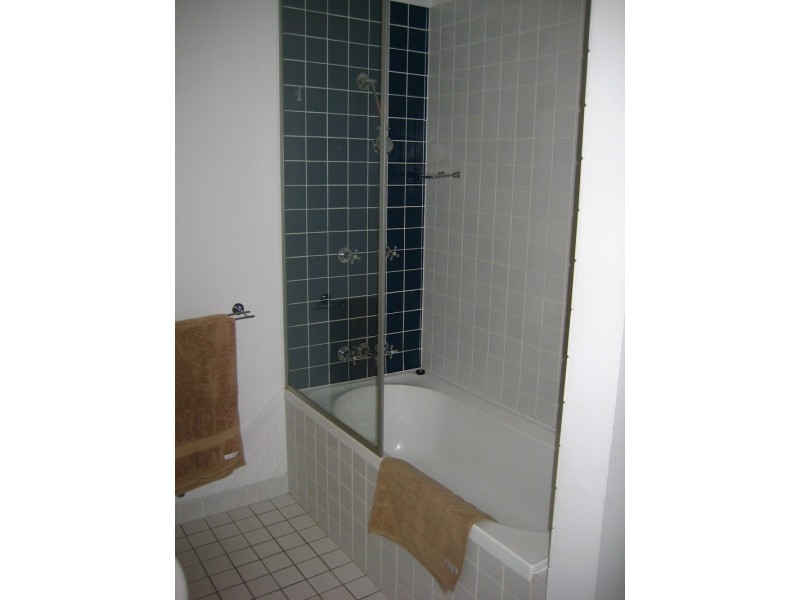 2/75 Hardgrave Road, West End QLD 4101