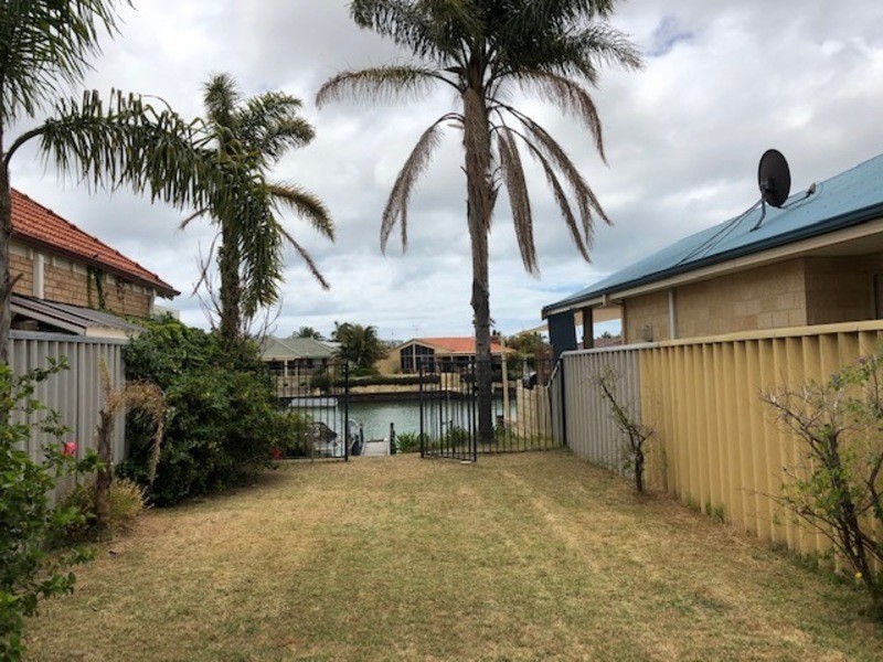 6 Donnelly Gardens, Dudley Park WA 6210