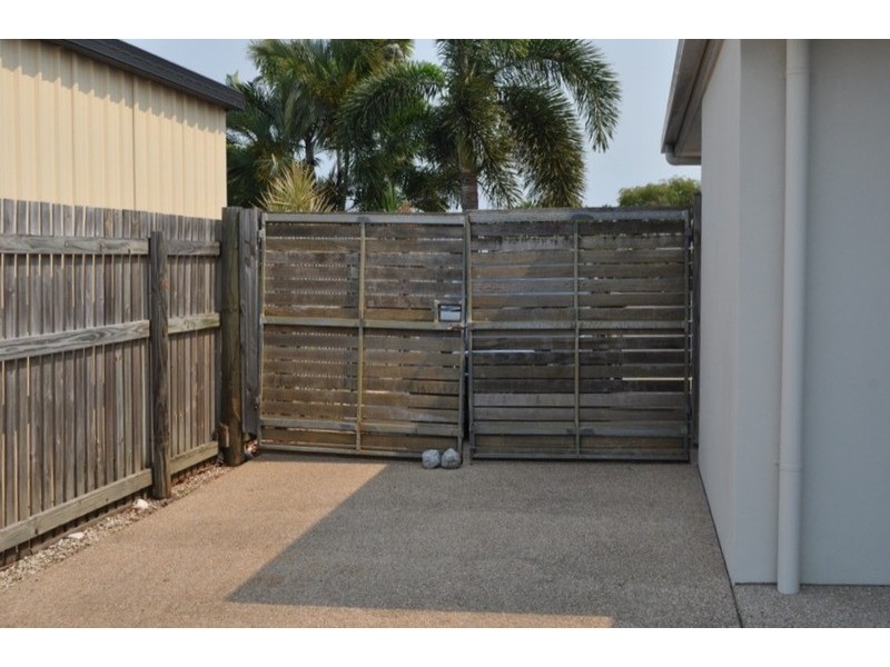 5 Rake Court, Andergrove QLD 4740