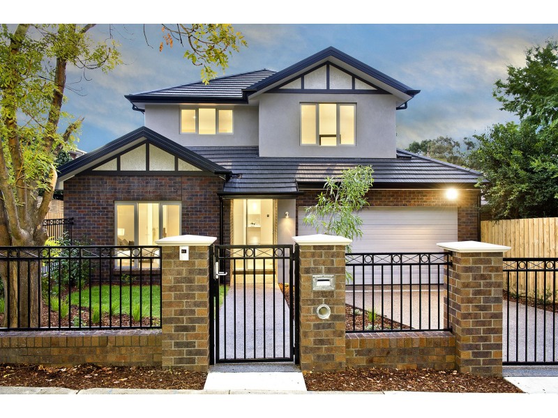 18 Pakenham Street, Blackburn VIC 3130