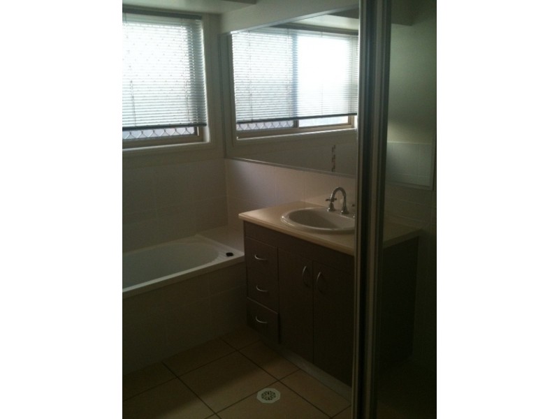 15 Horizon Drive, Springfield Lakes QLD 4300